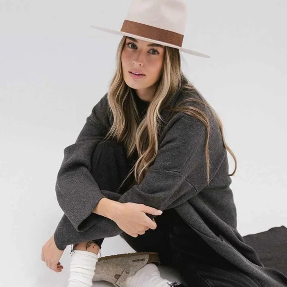 Gigi Pip Miller Ivory Fedora - Size 55 display picture 1